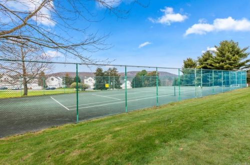 204 Roosevelt Dr, Poughquag NY  12570-5244 exterior