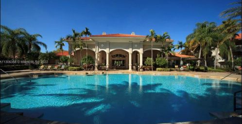 220 116th Ave, Hollywood, FL 15308-4901