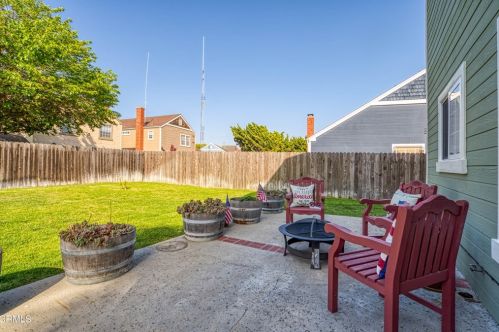 1640 Rivas Ln, Oxnard CA 93035-2749 exterior