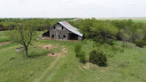 255 255th St, Hamilton, KS 66853