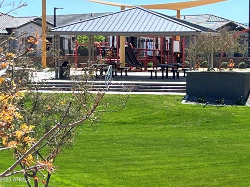 15962 Electra Ln, Sun City AZ 85387-2027 exterior