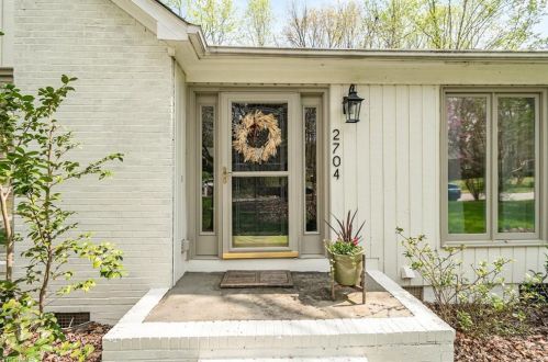 2704 Bardwell Rd, Greensboro NC  27410-8259 exterior