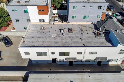 5743 Klump Ave, North Hollywood CA  91606-3619 exterior