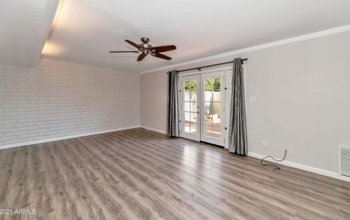 5566 10th St, Phoenix AZ  85014-2532 exterior