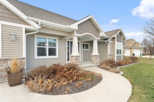 1473 Addie Pkwy, Oshkosh, WI 54904-6955