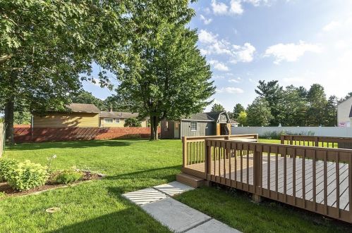 26 Bedford St, Nashua NH  03063-2032 exterior