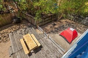 3104 Cedar St, Austin TX  78705-2916 exterior