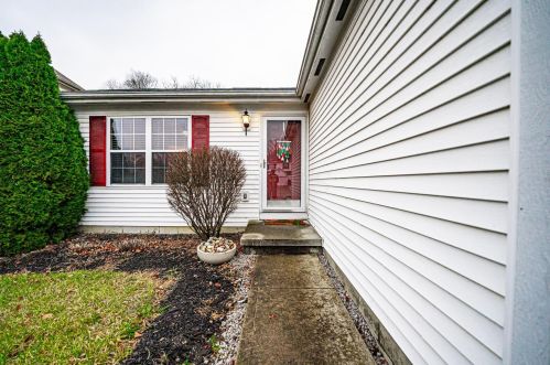 2139 Kingscreek Ct, Darbydale OH  43123-1290 exterior