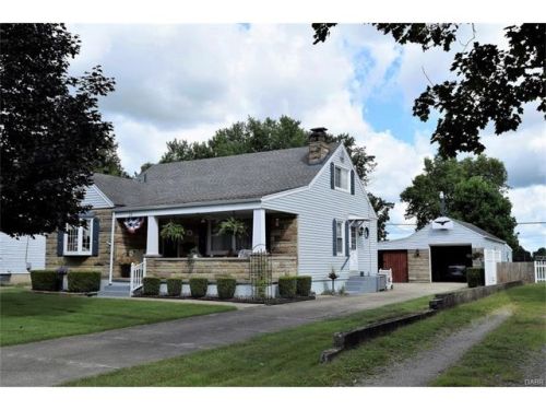 15 Fair Ave, Medway, OH 45341-1101
