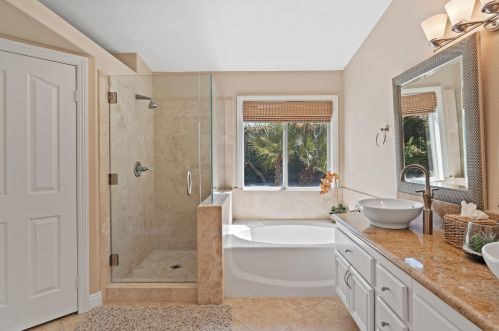 47850 Via Nice, La Quinta CA  92253-2159 exterior