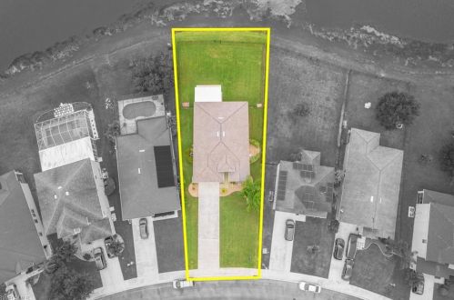 18112 Horizon Vw Blvd, Lehigh Acres FL 33972-4813 exterior