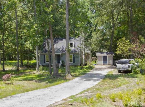 302 Bend Dr, Knightdale, NC 27545-8906