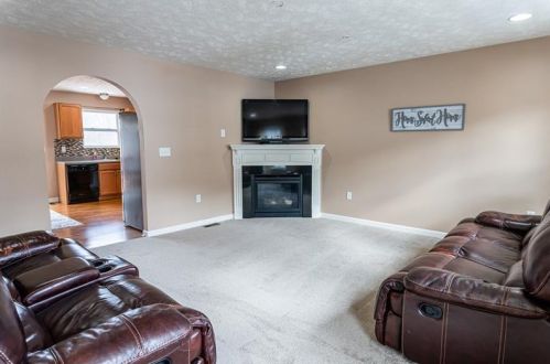 124 Cole Ct, Harmony PA  16037-7766 exterior