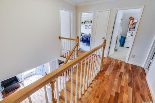 74 Stonehurst Ln, Huntington Station NY 11746-7935 exterior