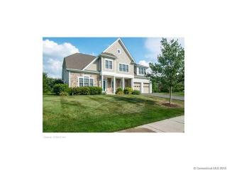 2 Winged Foot Blvd, Bloomfield, CT 06002-2388