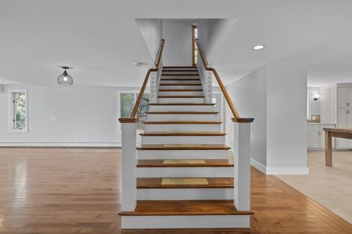 26 Pine Tree Rd, Coventry RI 02816-7001 exterior