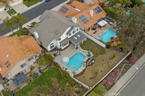 31695 Corte Rosario, Temecula CA  92592-6479 exterior