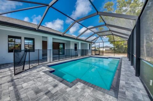 1459 1st Ter, Cape Coral, FL 33909-2662