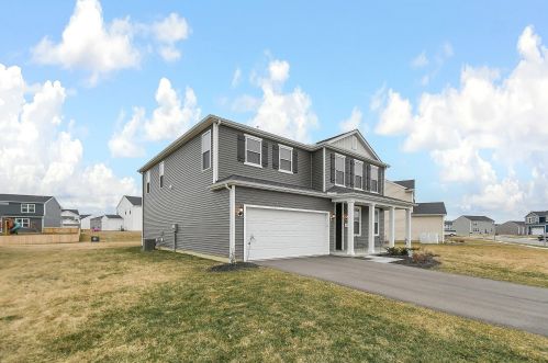 3317 Butternut Ln, Hebron, OH 43025-8002