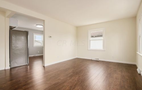 4172 Ashgrove Dr, Darbydale, OH 43123-3314