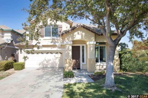 677 Charleston St, West Pittsburg, CA 94565-4133