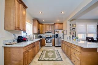 209 Juniper St, San Diego CA  92101-1510 exterior