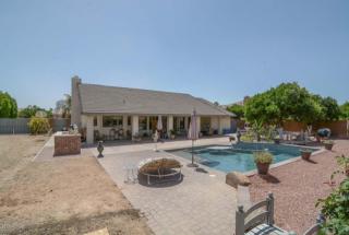 8412 Foothill Dr, Peoria, AZ 85383-2037