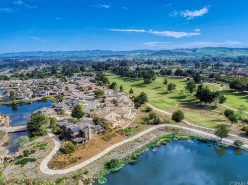739 Avocet Way, Pismo Beach CA  93420-5572 exterior
