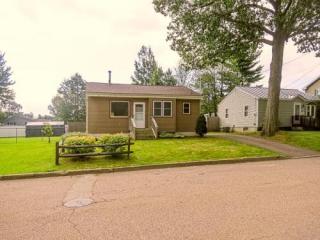 105 Birch Ct, Burlington VT  05408-1919 exterior