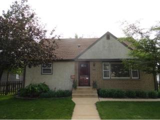 2818 California St, Minneapolis, MN 55418-2610