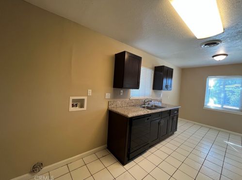 432 Acacia Ave, Rialto CA  92376-2934 exterior