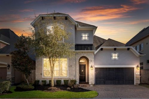 222 Sonoma Ct, Conroe, TX 77384-4916