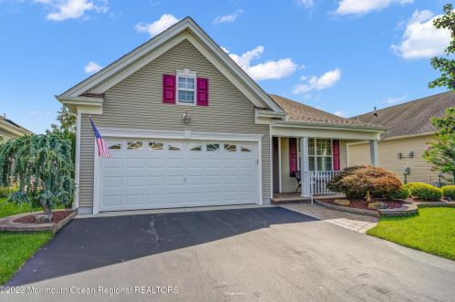 162 Huntington Dr, Jackson Twp, NJ 08527-4699