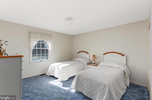 504 Jasper Ct, Woodstock VA  22664-1459 exterior