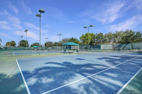 1885 139 Ter, Hollywood FL  33028-2837 exterior