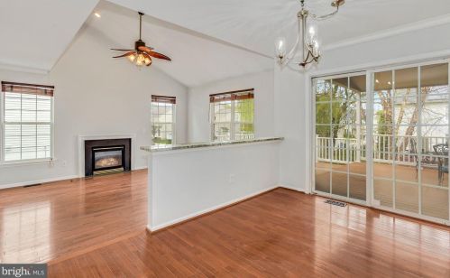 142 Laurel Trl, Swedesboro NJ  08085-4074 exterior