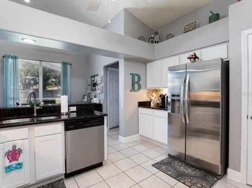 48 Valleywood Dr, De Bary FL  32713-3280 exterior