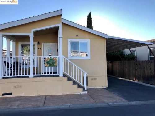 69 La Habra, West Pittsburg, CA 94565-3642