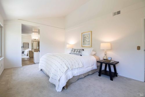 708 Montclair Dr, Santa Rosa CA  95409-2822 exterior