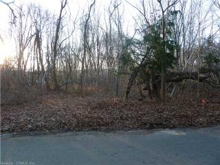21 Konomoc Ave, Waterford, CT 06385-1433