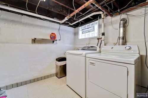 6 Marion Rd, Verona NJ  07044-1420 exterior