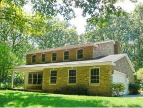 4604 Creek Valley Ln, Oneida, WI 54155-9195