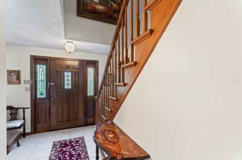 207 Lightholder Dr, Canonsburg, PA 15317-2645
