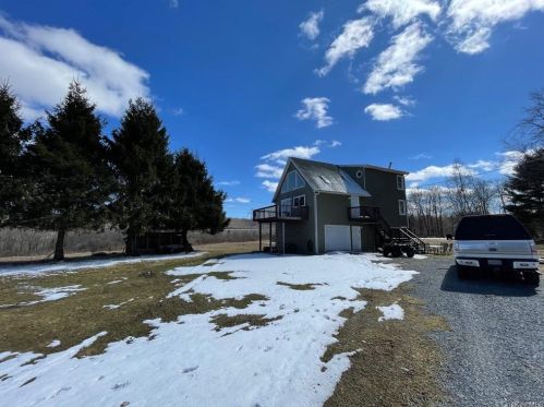 181 Cattail Rd, Lew Beach, NY 12758-6715