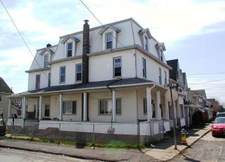 217 Washington St, Freeland, PA 18224-2144