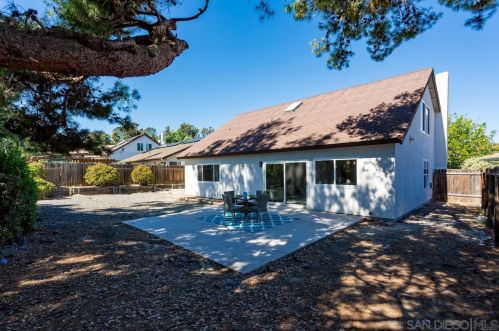 4137 Auburn Ave, Oceanside CA  92056-6018 exterior