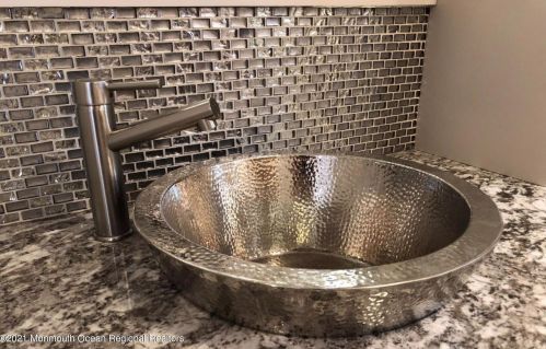 26 Ocean Ave, Monmouth Hills NJ  07732-1411 exterior