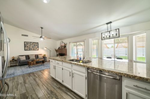 1320 Scott Ave, Gilbert AZ 85234-3687 exterior