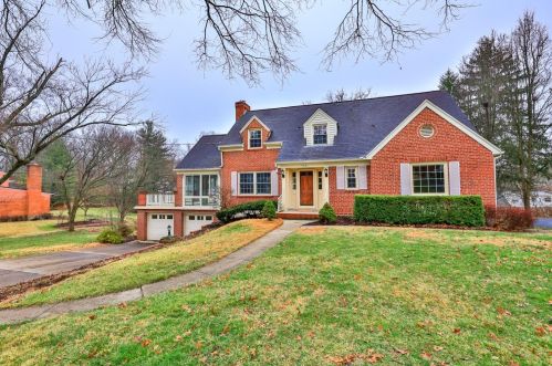 5721 Euclid Rd, Cincinnati, OH 45236-4114