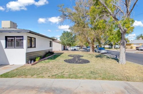 44035 Cedar Ave, Lancaster CA  93534-4422 exterior